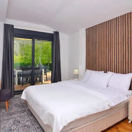 Doga Ile Basbasa Konforlu Tatil Вилла Каш